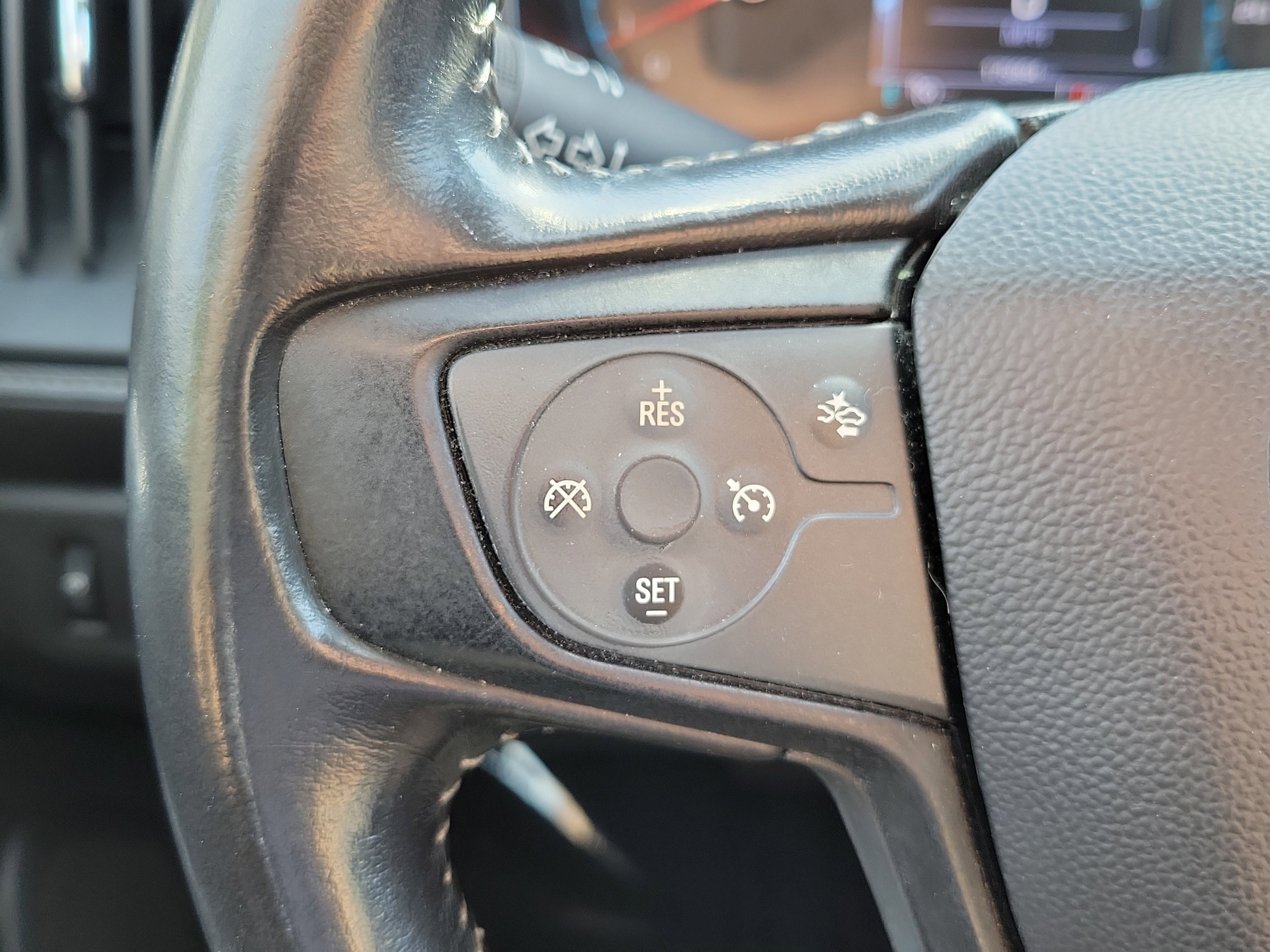 Used 2017 GMC Canyon SLT w/ Driver Alert Package image 26