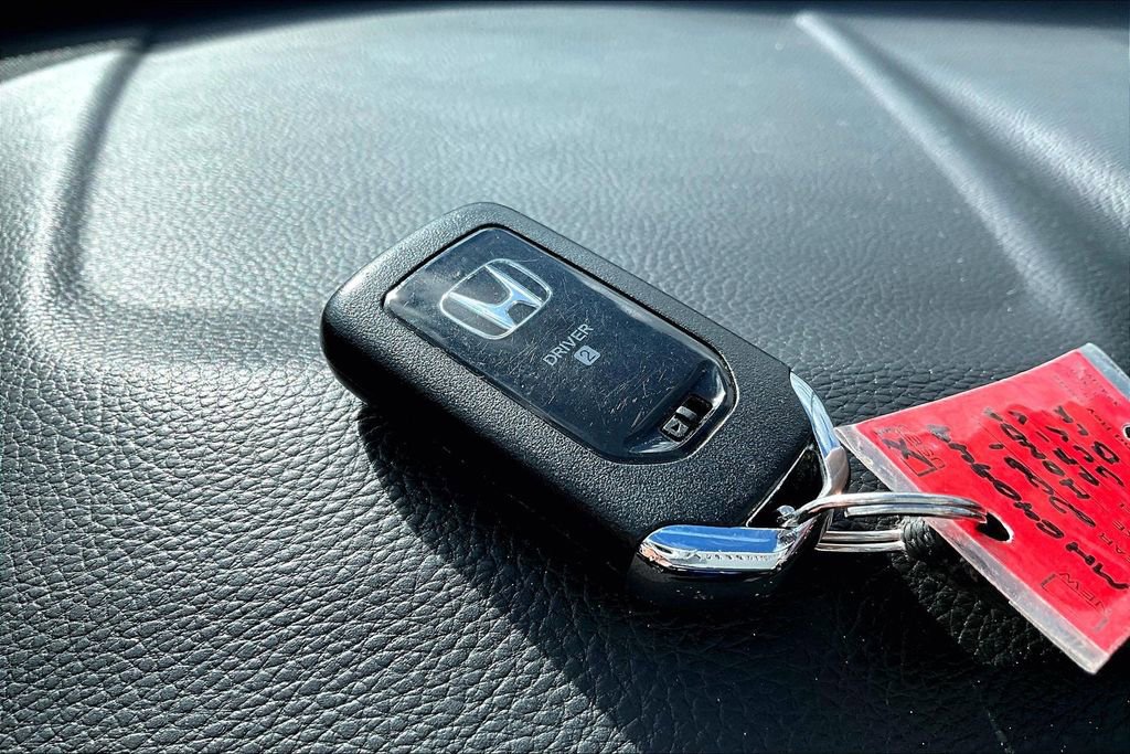 Used 2021 Honda CR-V Touring image 13