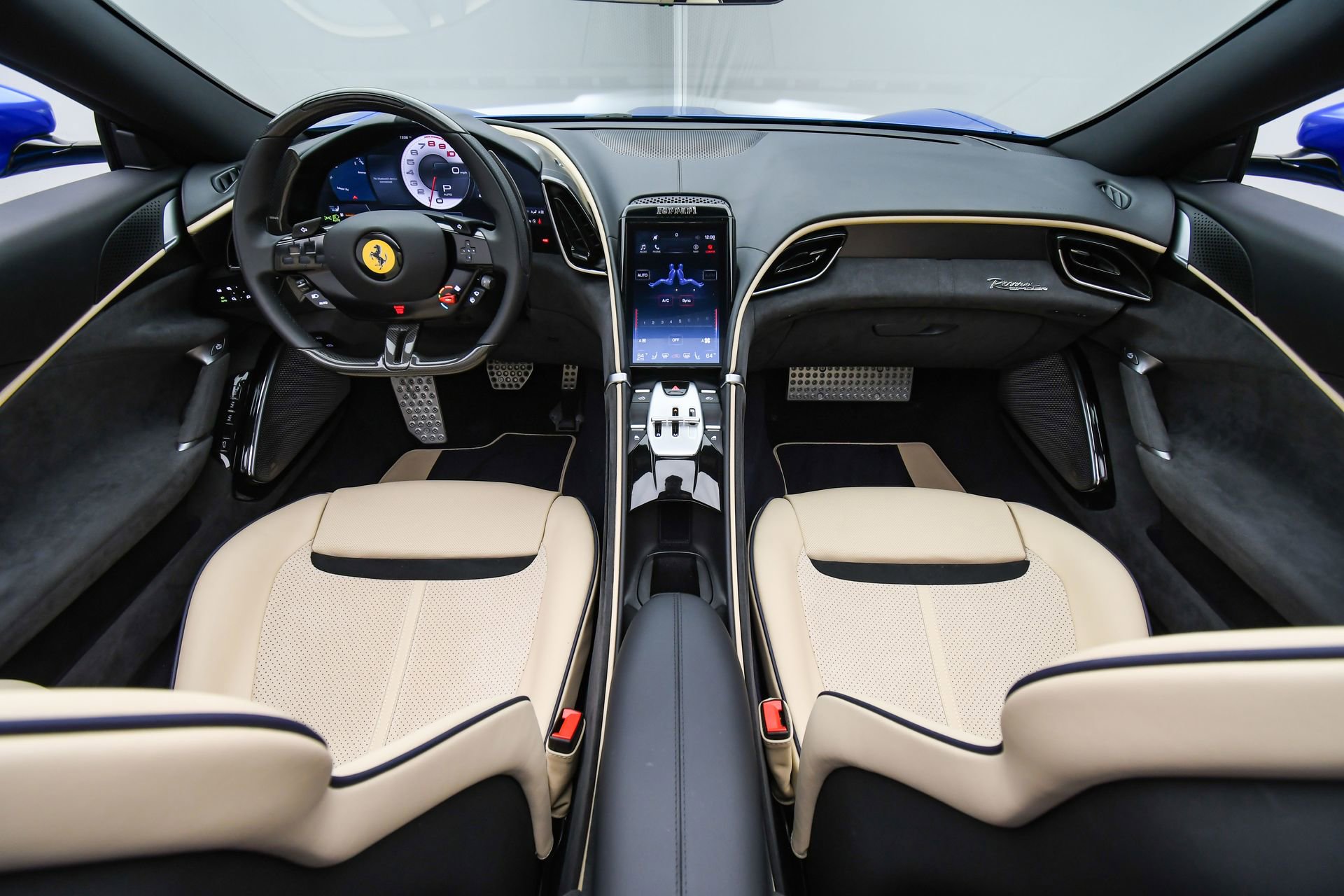 Used 2025 Ferrari Roma Spider image 13