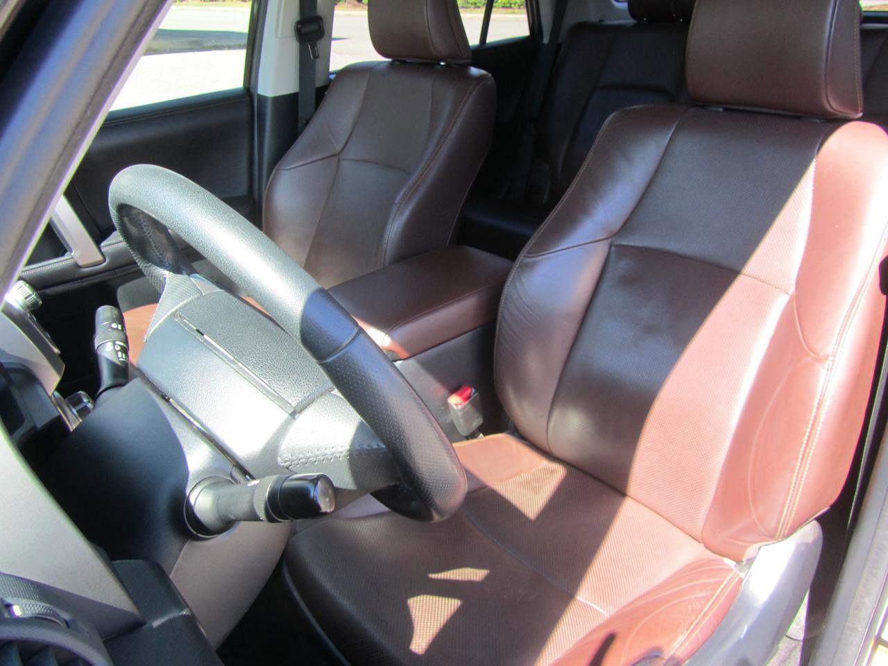 Used 2016 Toyota 4Runner Limited AWD/4WD image 19