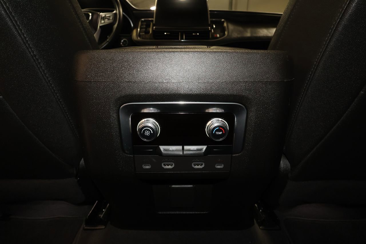 Certified 2023 GMC Yukon SLT image 33