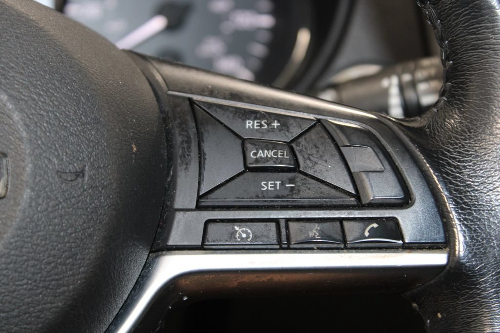 Used 2020 Nissan Rogue SV AWD/4WD image 32