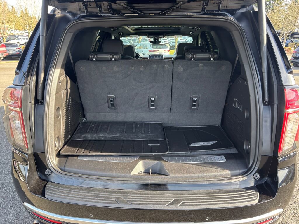 Used 2021 Chevrolet Tahoe High Country image 11