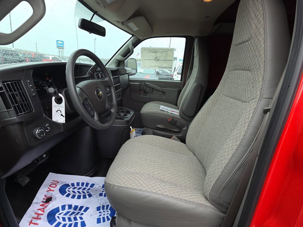 New 2026 Chevrolet Express 3500 RWD image 15