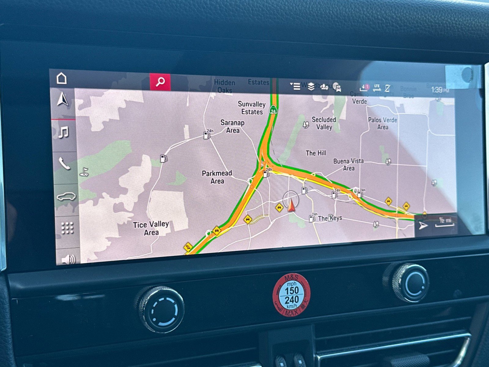 Certified 2025 Porsche Macan image 19