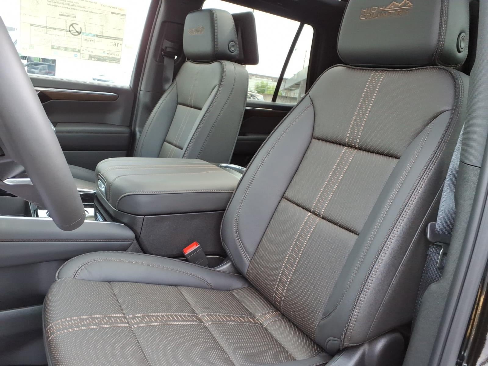 New 2026 Chevrolet Tahoe High Country AWD/4WD image 10