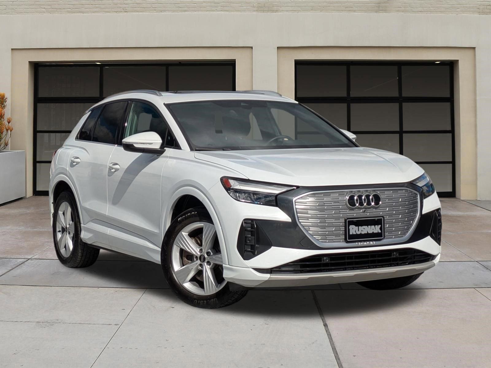 Used 2022 Audi Q4 e-tron Premium Plus w/ Premium Plus image 33