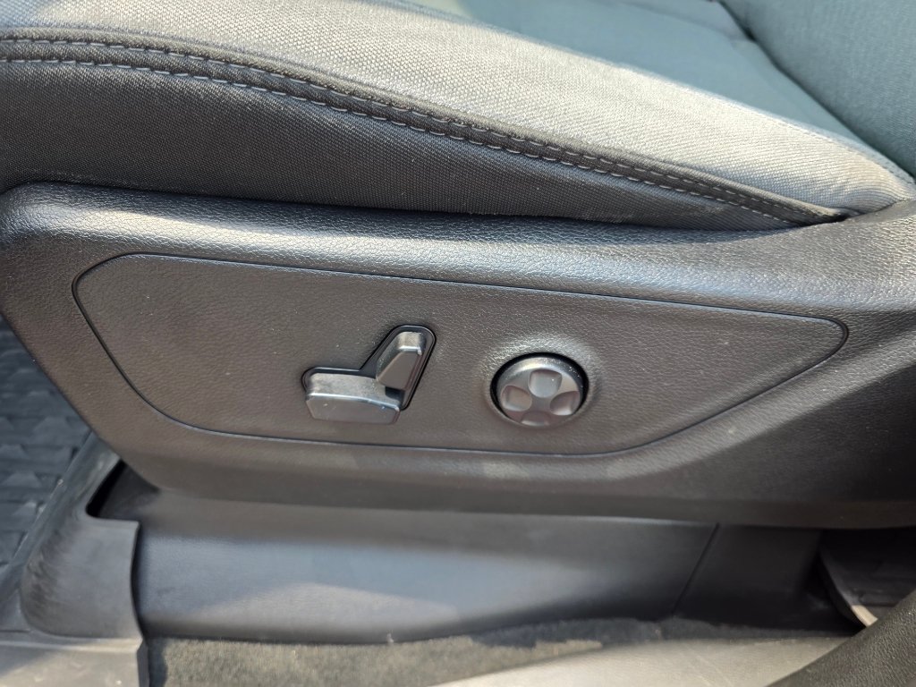 Used 2020 RAM 1500 Big Horn AWD/4WD image 18