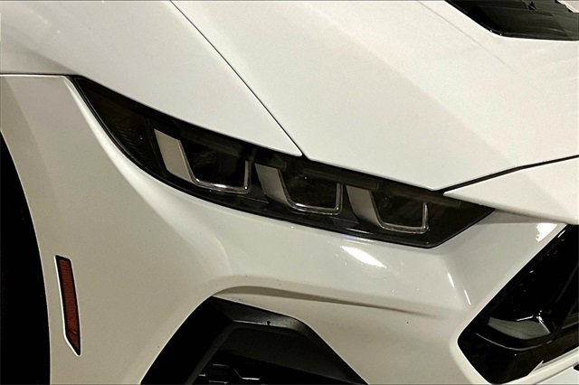 Used 2024 Ford Mustang GT Premium image 4