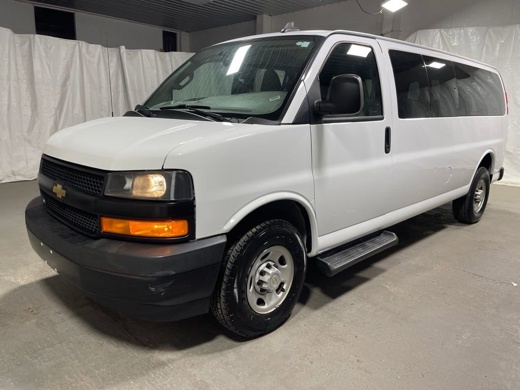 Used 2023 Chevrolet Express 3500 LS RWD video 3