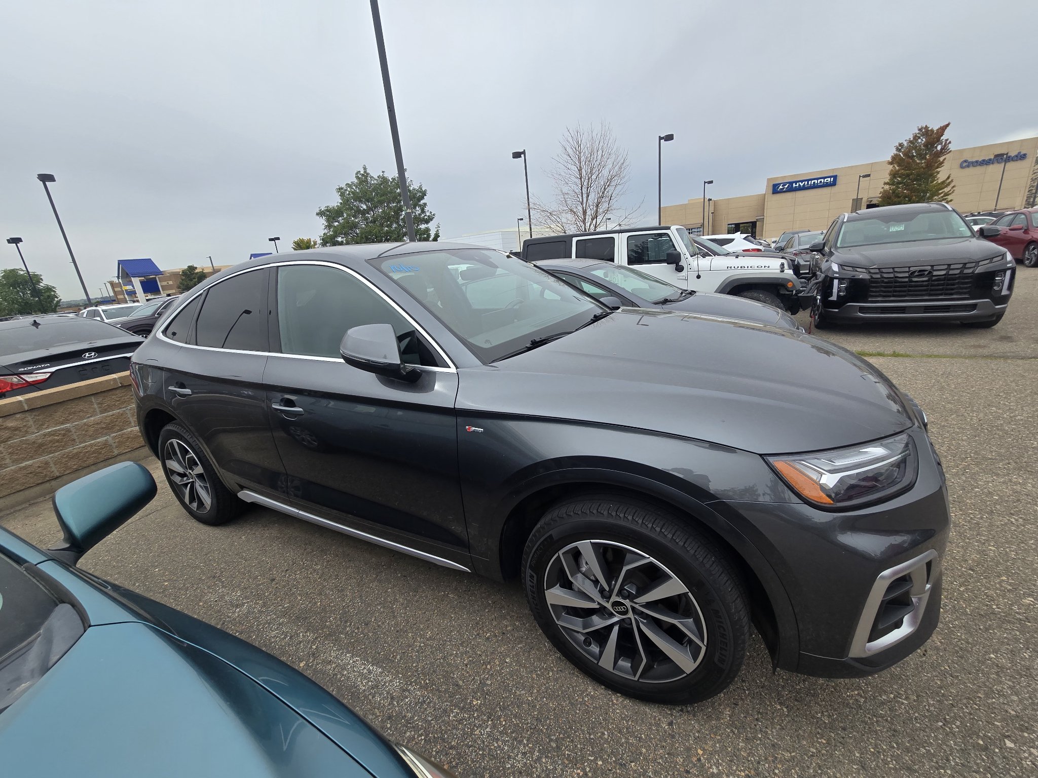 Used 2023 Audi Q5 2.0T Premium Plus w/ Premium Plus Package AWD/4WD image 17