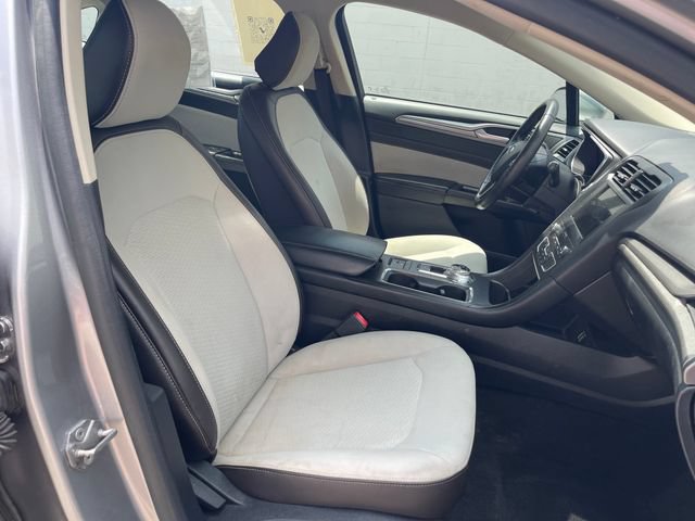 Used 2020 Ford Fusion SE w/ Equipment Group 151A FWD image 34
