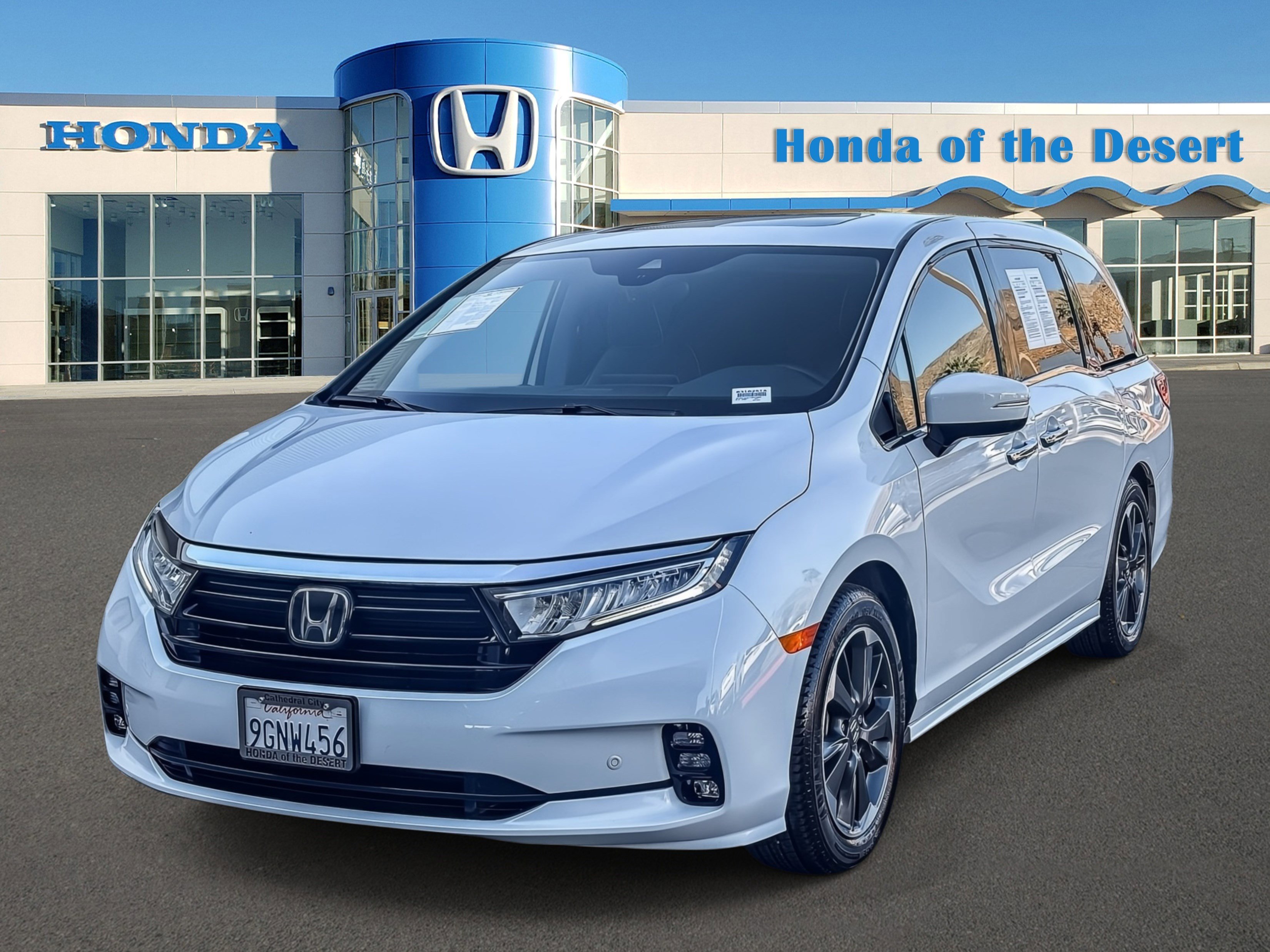 Certified 2023 Honda Odyssey Elite image 3