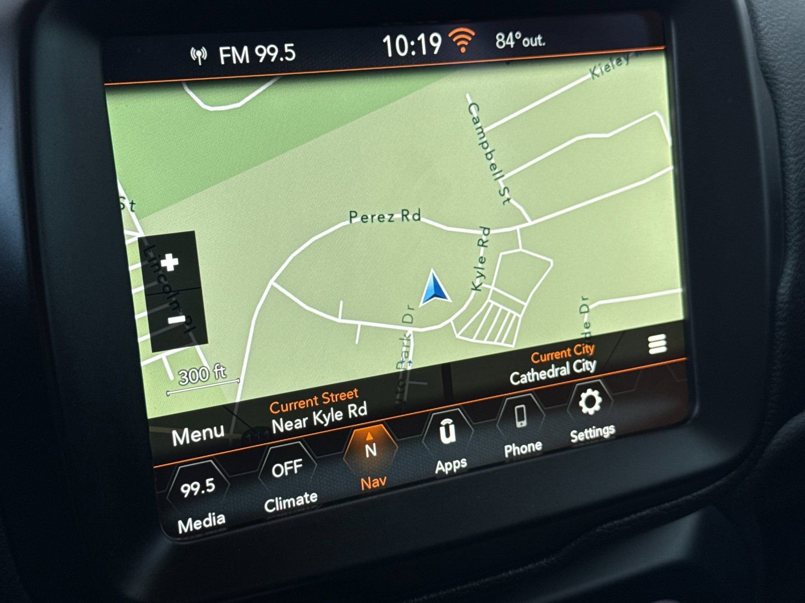 Used 2022 Jeep Renegade Latitude image 18