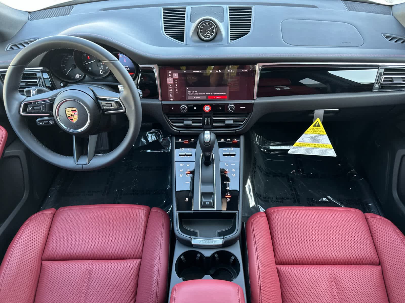 New 2026 Porsche Macan AWD/4WD image 6