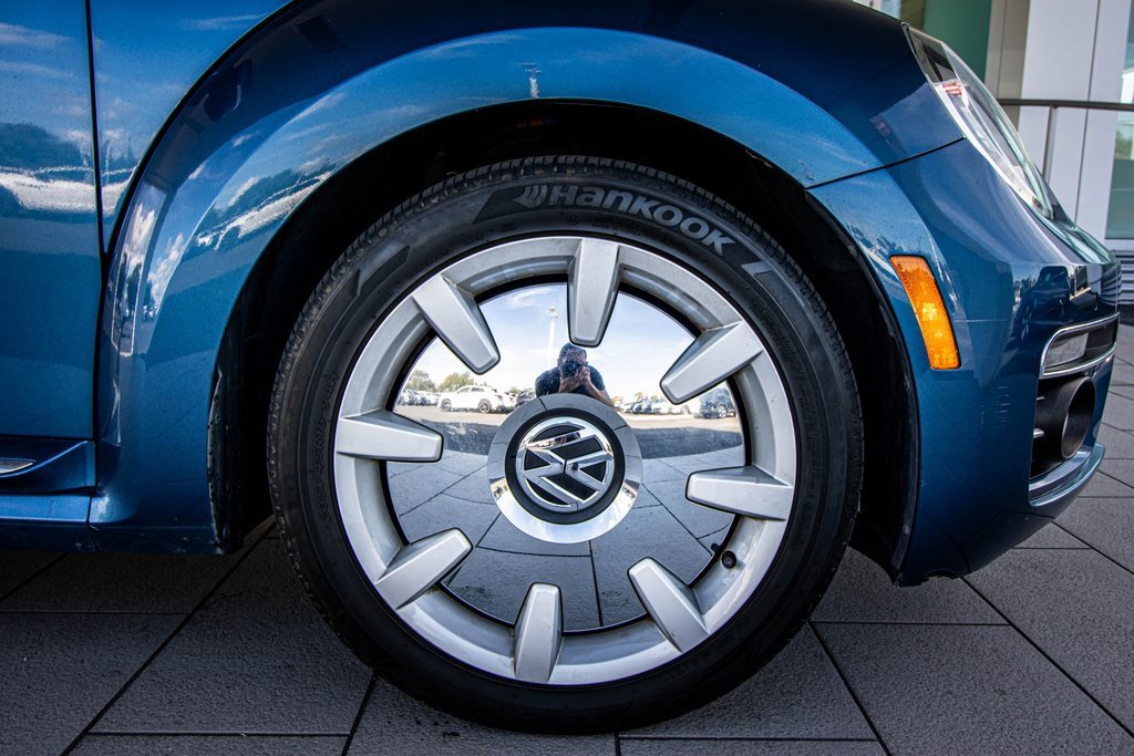 Used 2019 Volkswagen Beetle 2.0T SE image 19