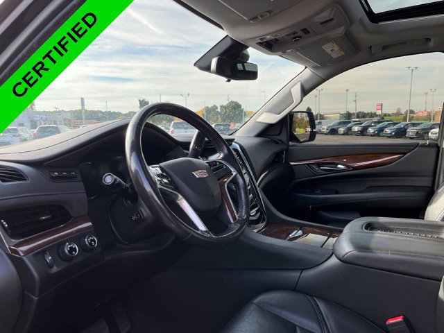 Certified 2019 Cadillac Escalade ESV Luxury w/ Escalade Sport Edition AWD/4WD image 10