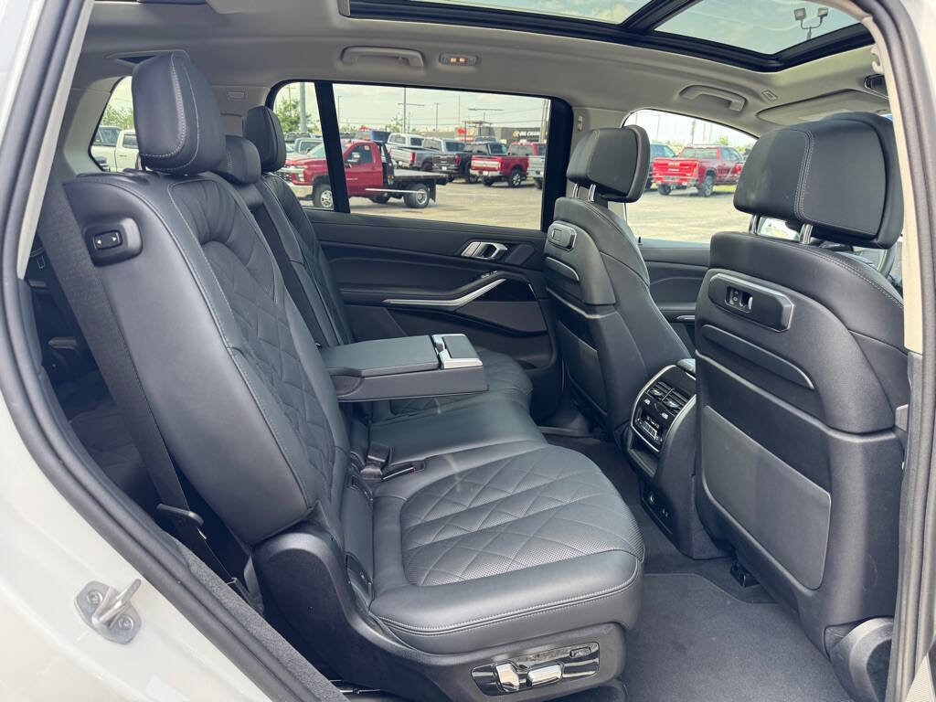 Used 2024 BMW X7 xDrive40i image 55