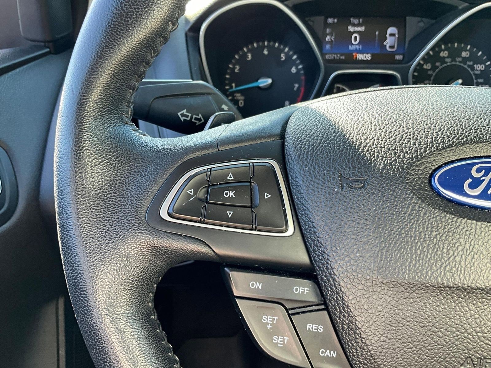 Used 2015 Ford Focus SE w/ SE Sport Package FWD image 10