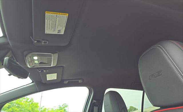 Used 2025 Chevrolet Equinox EV RS w/ Convenience Package II FWD image 16