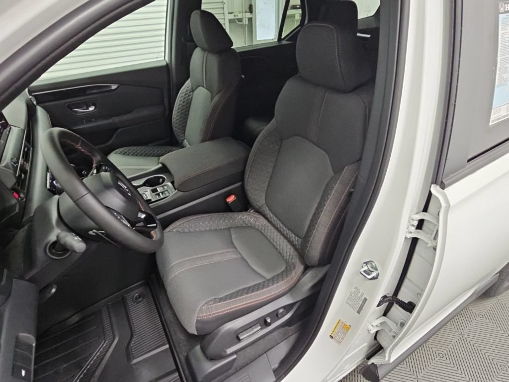 New 2026 Honda Pilot Sport image 28