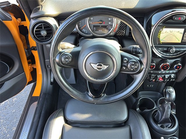 Used 2018 MINI Cooper S image 13