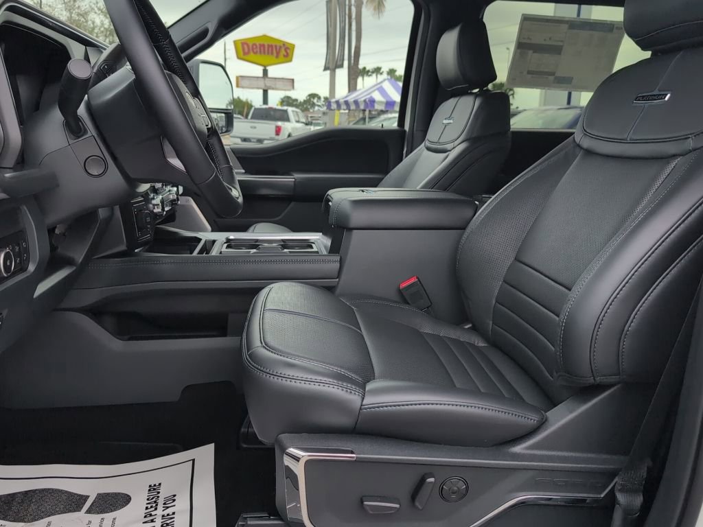 New 2026 Ford F250 Platinum w/ FX4 Off-Road Package AWD/4WD image 9