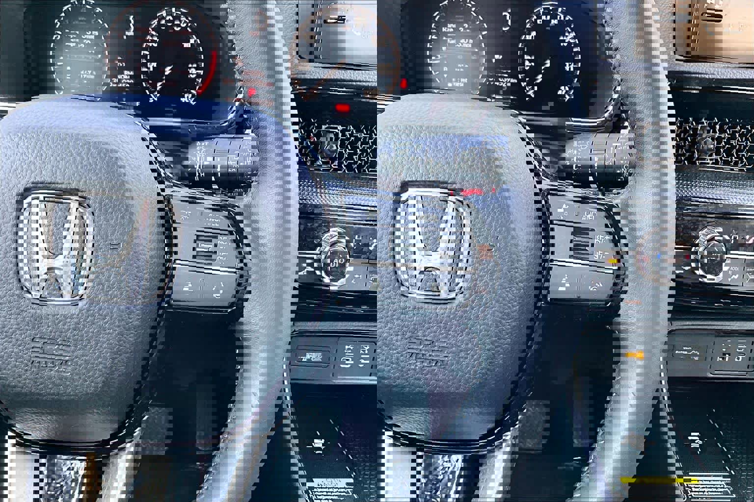 Used 2023 Honda CR-V EX-L image 25