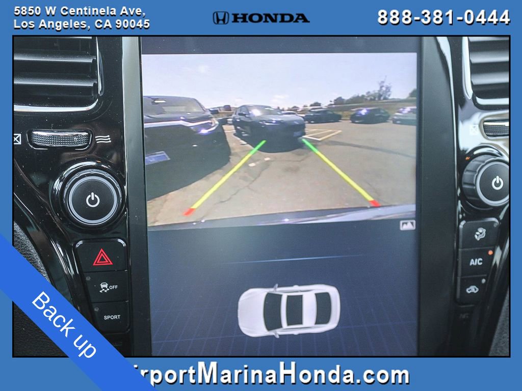 Used 2018 Chrysler 300 S RWD image 4