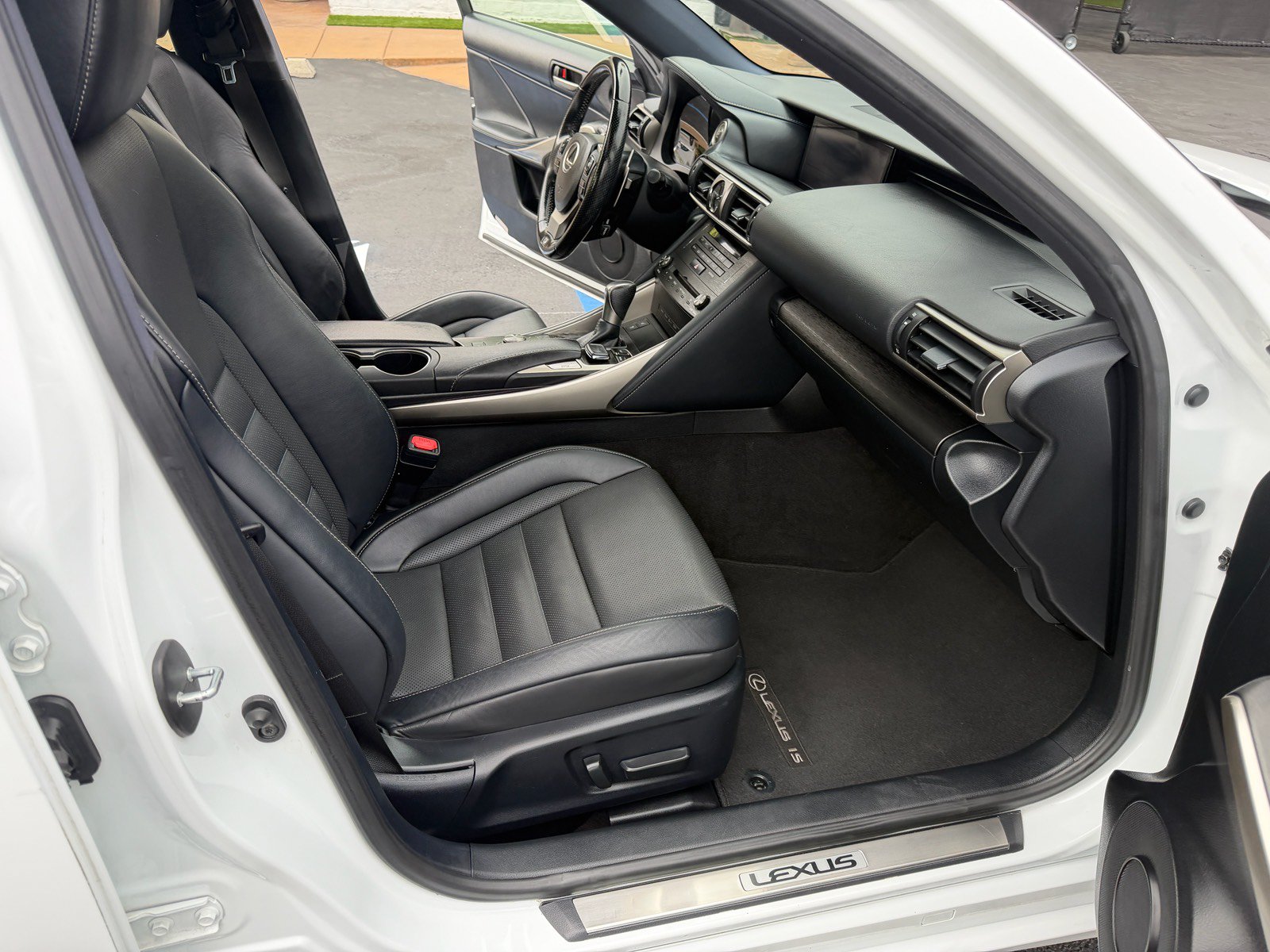 Used 2020 Lexus IS 300 F Sport w/ F Sport Package RWD image 15
