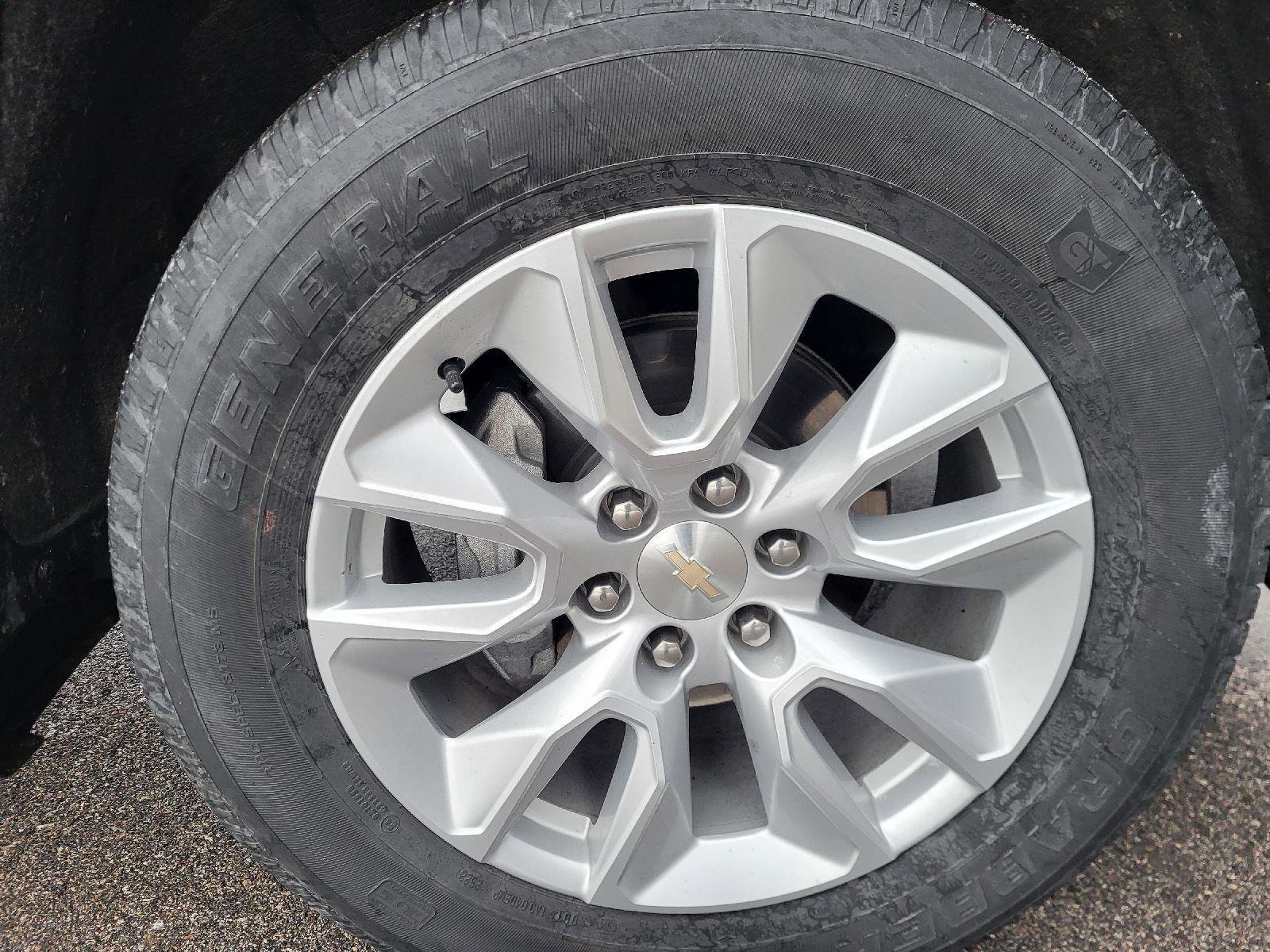 Used 2022 Chevrolet Silverado 1500 Custom image 14