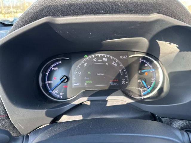 Used 2023 Toyota RAV4 SE w/ Weather & Moonroof Package image 16