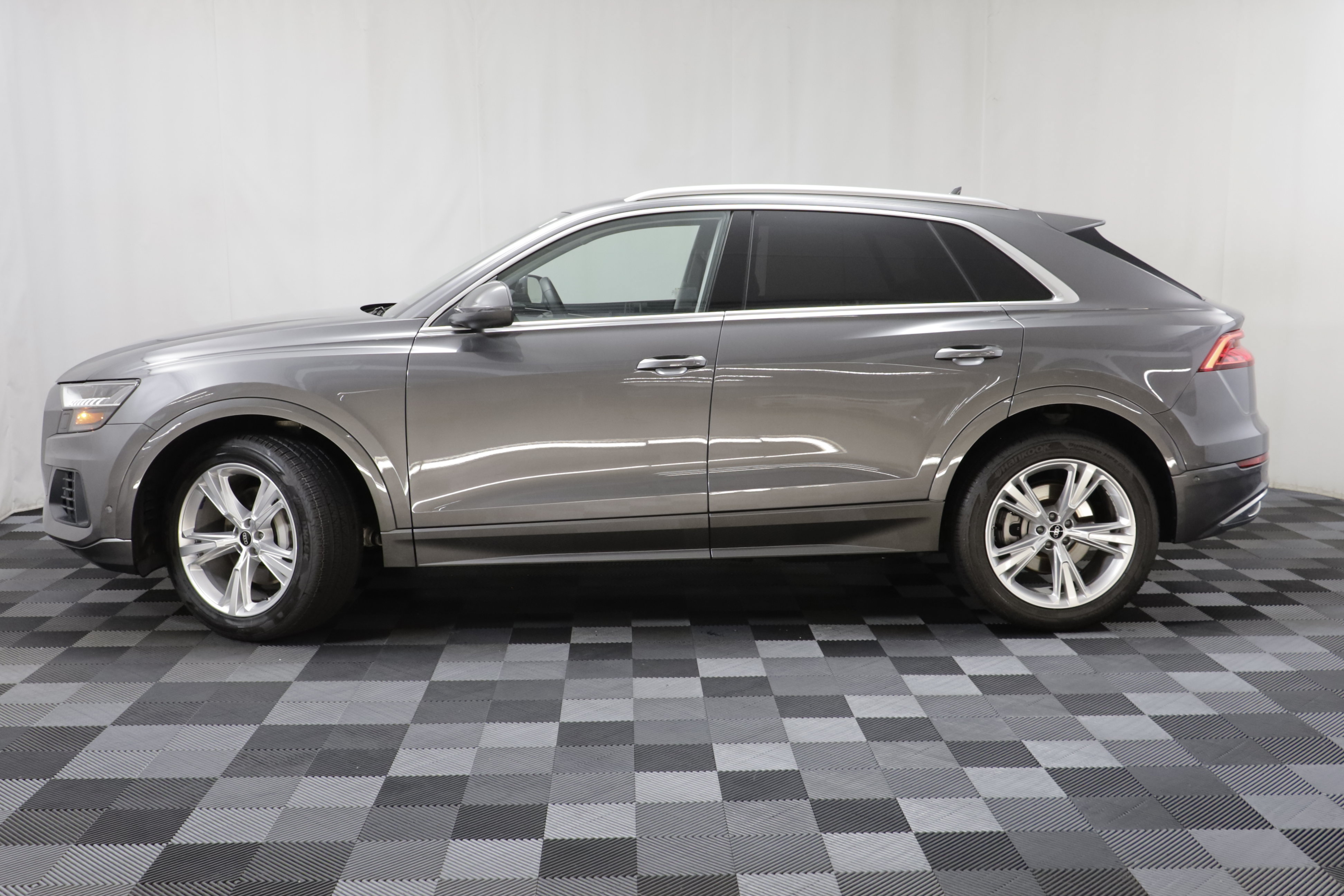 Used 2023 Audi Q8 Premium Plus w/ Premium Plus Package AWD/4WD image 4