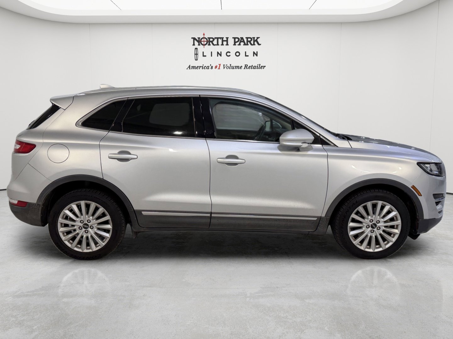 Used 2019 Lincoln MKC Premiere FWD image 6