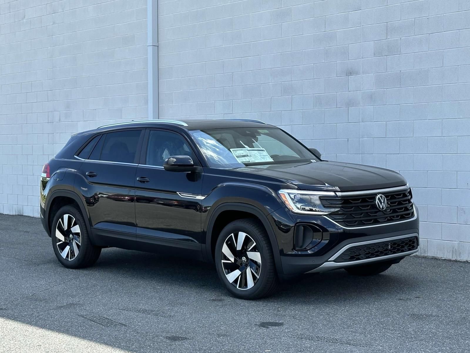 New 2026 Volkswagen Atlas Cross Sport SE image 7