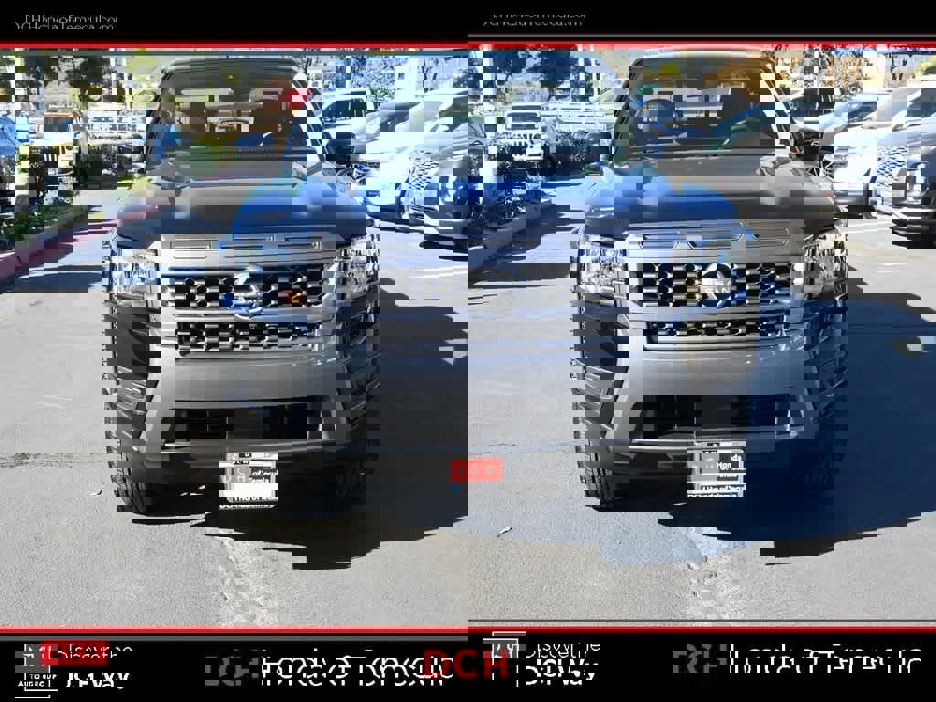 Used 2025 Nissan Frontier SV image 2