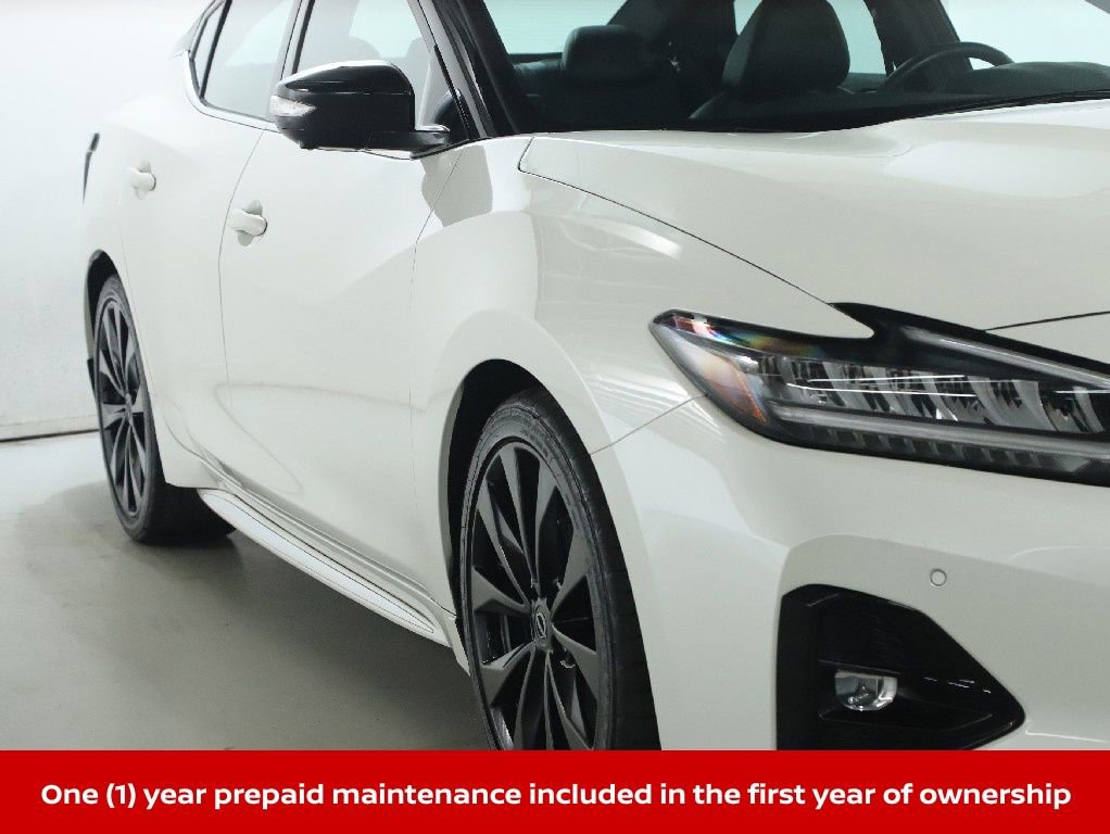 Certified 2023 Nissan Maxima SR w/ Sport Mat Group image 11