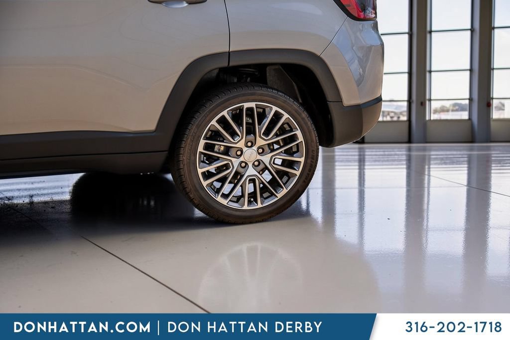 Used 2023 Jeep Compass Limited w/ Elite Group AWD/4WD image 41