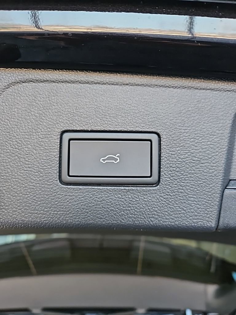 New 2026 Volkswagen Atlas SE image 21