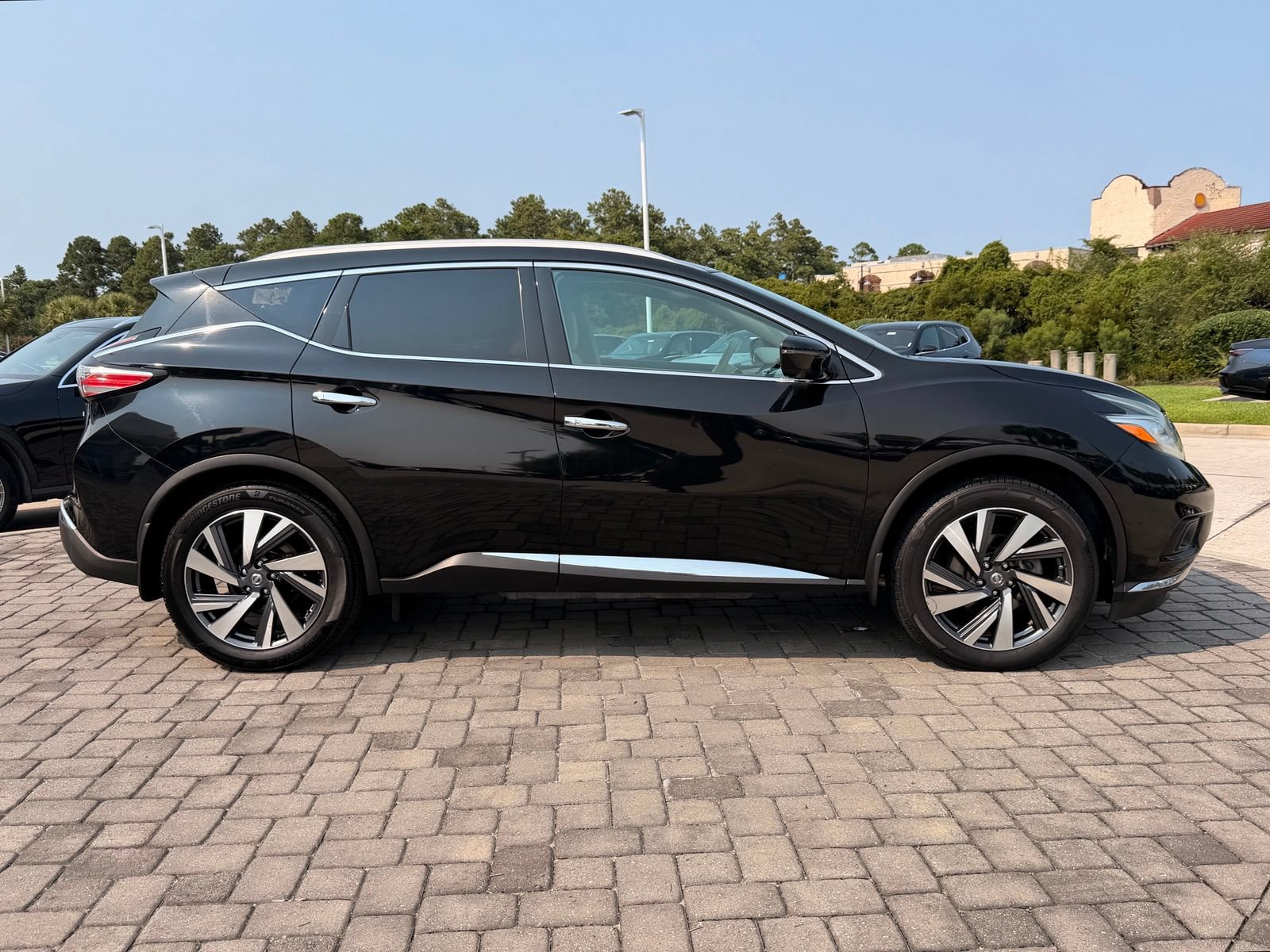 Used 2017 Nissan Murano Platinum w/ Platinum Technology Package FWD image 8