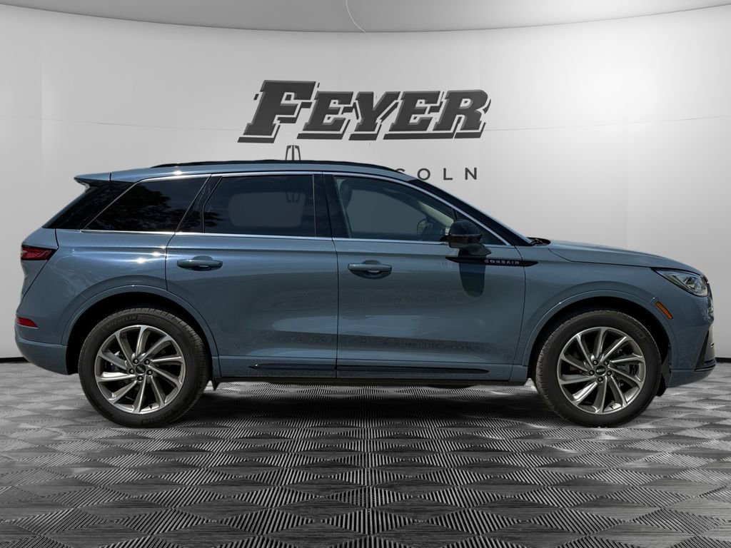 Used 2025 Lincoln Corsair Grand Touring w/ Equipment Group 302A image 6
