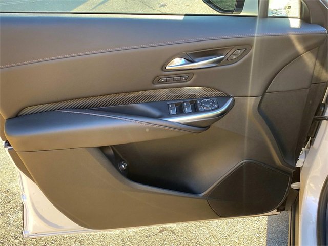 Used 2021 Cadillac XT4 Sport w/ Cold Weather Package image 12