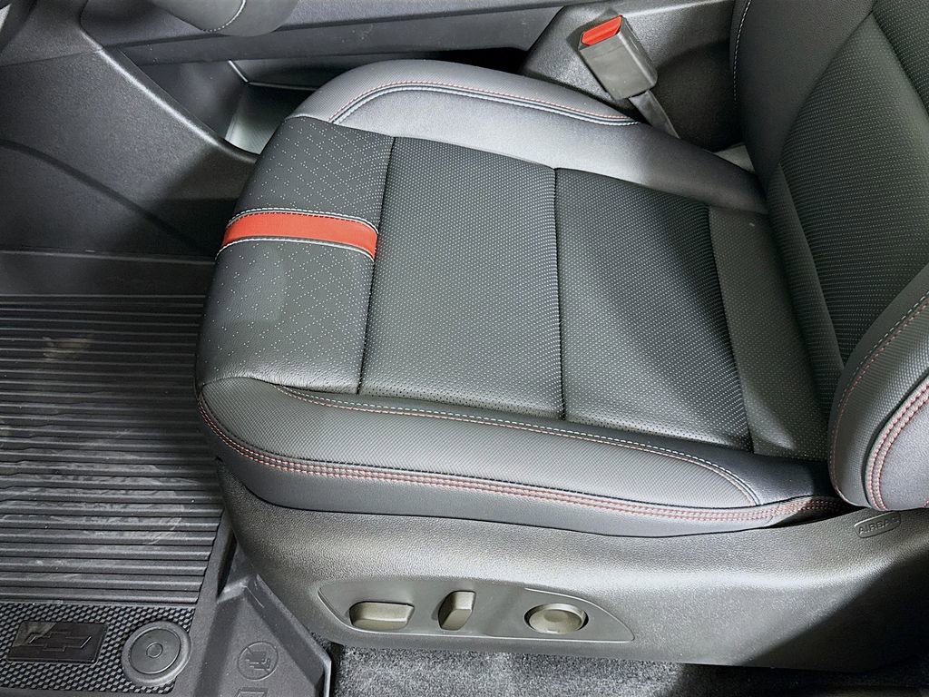 New 2026 Chevrolet Traverse RS w/ LPO, Floor Liner Package image 19