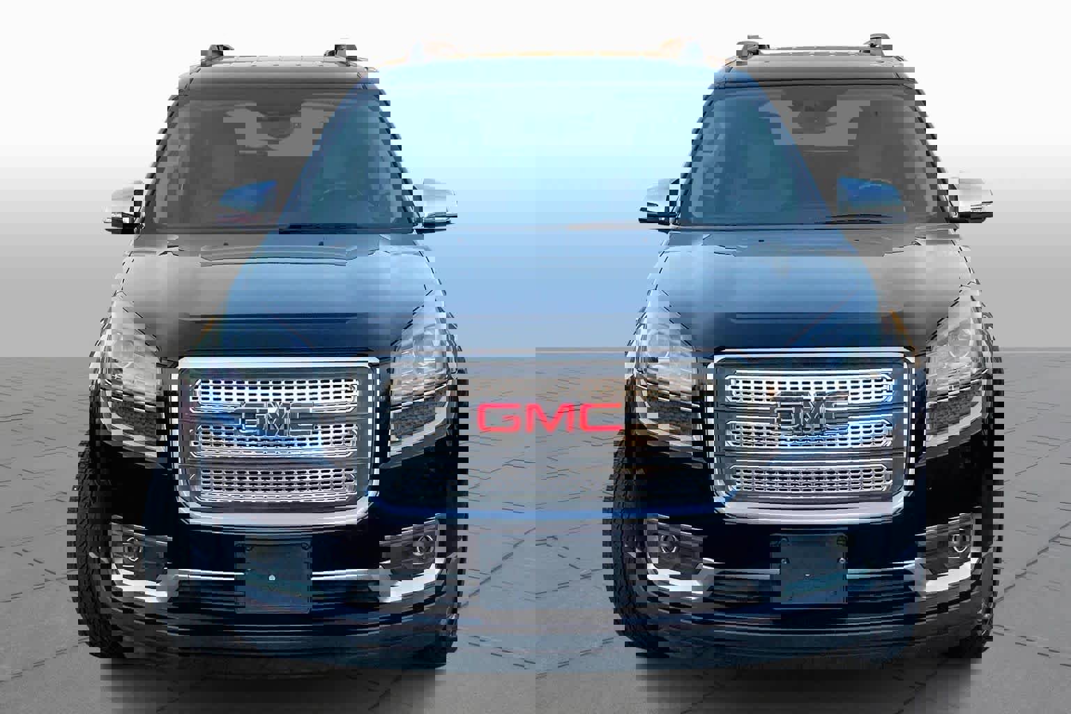 Used 2015 GMC Acadia SLT image 4