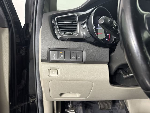 Used 2016 Kia Sedona SX FWD image 14