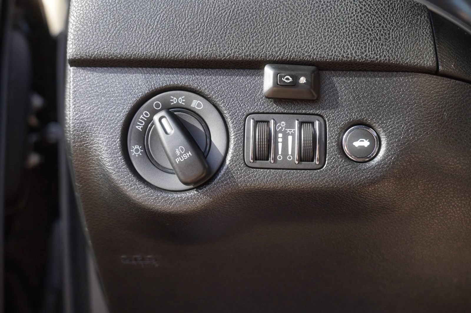 Used 2019 Dodge Charger Scat Pack RWD image 23