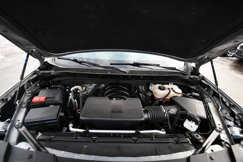 Used 2024 Chevrolet Suburban LT AWD/4WD image 13