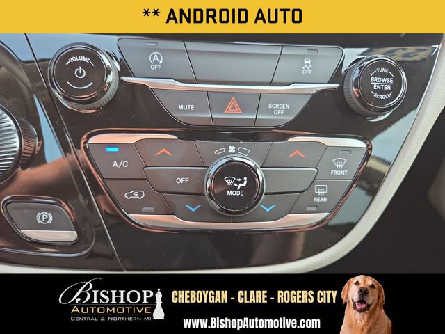 Used 2023 Chrysler Voyager LX FWD image 16