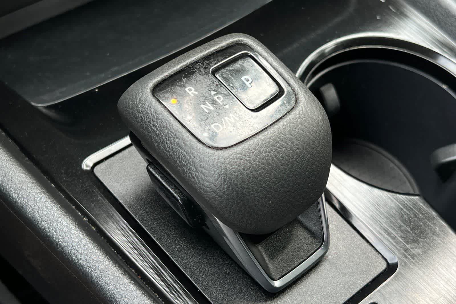 Used 2025 Nissan Rogue SV FWD image 26