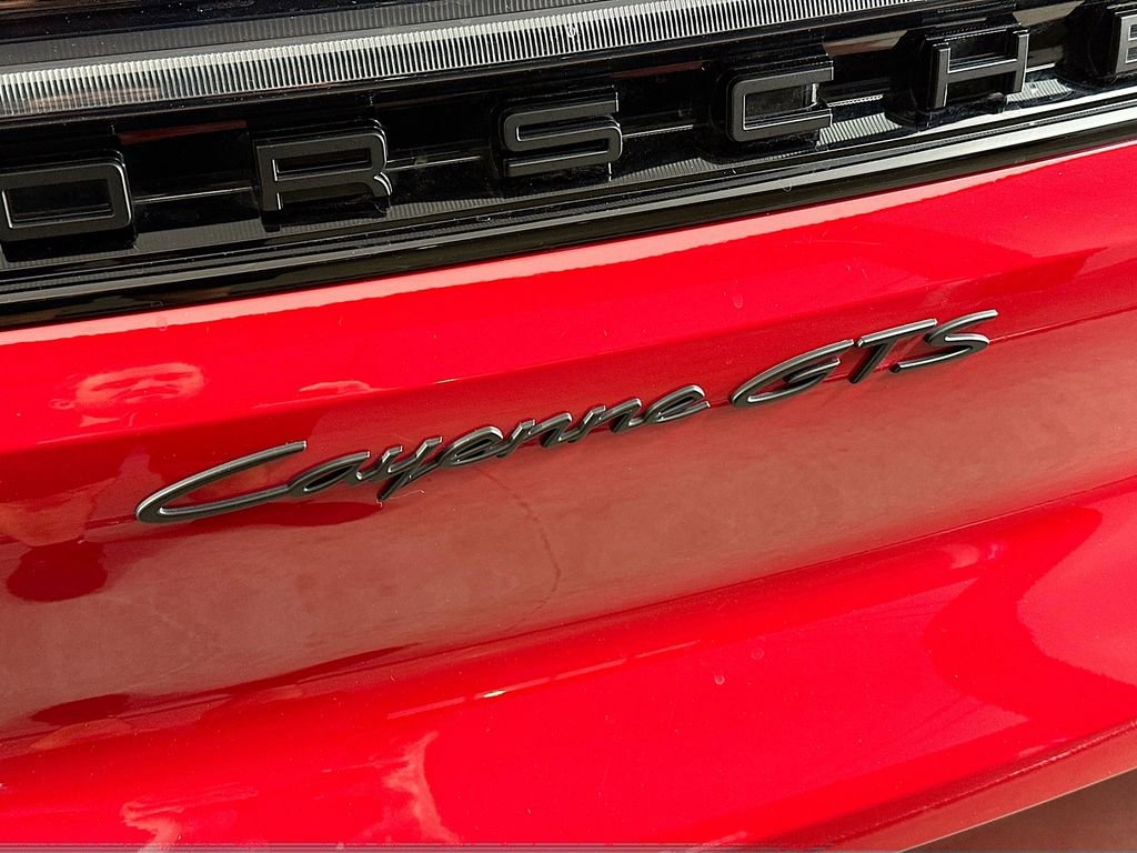 New 2025 Porsche Cayenne GTS image 33